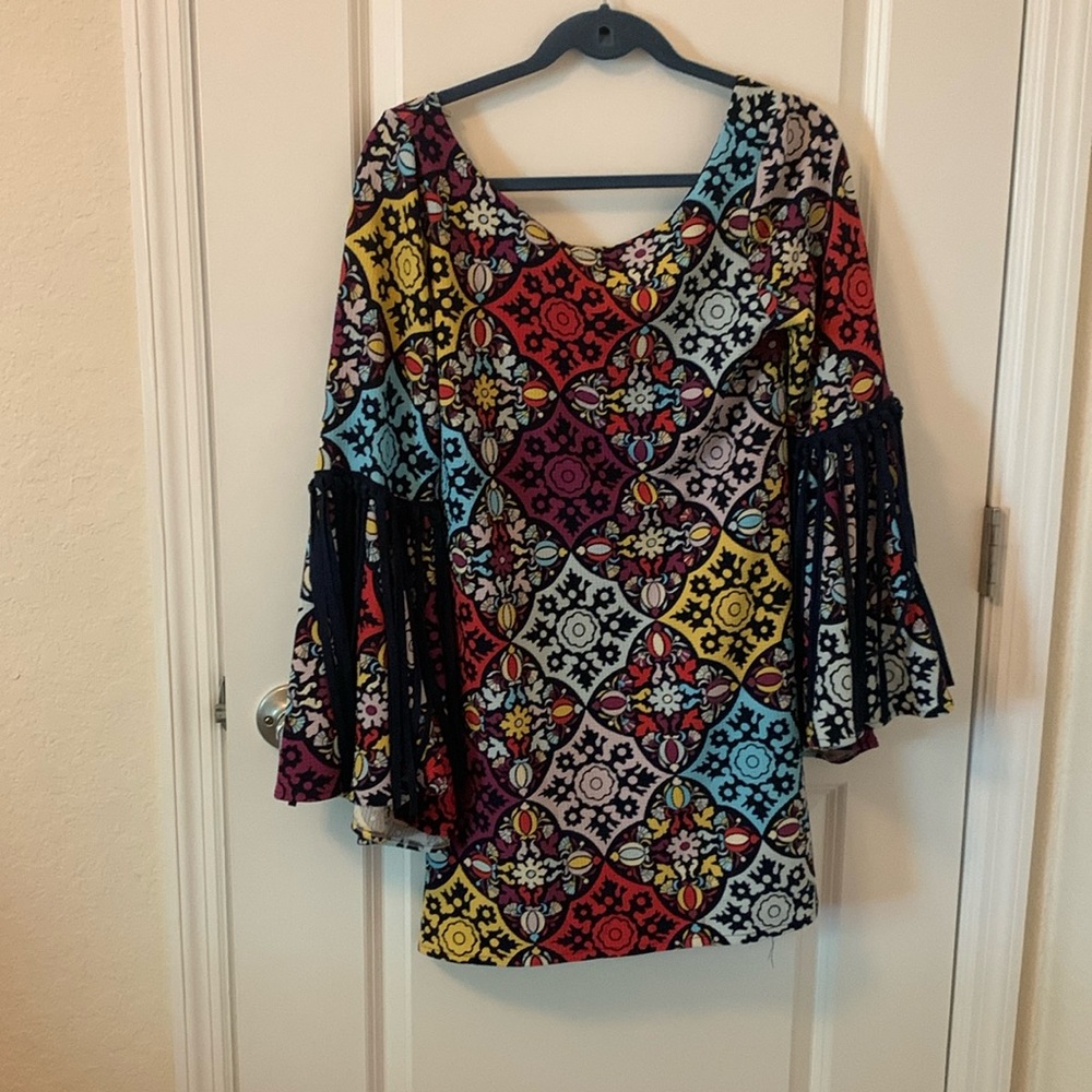 Judith March bell-sleeve with fringe